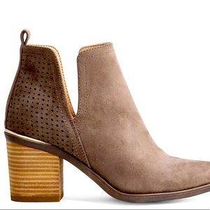 Madden girl cut out booties. Size 8